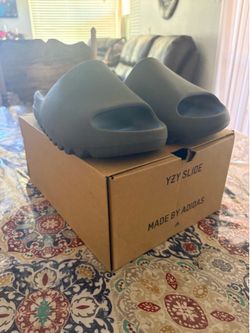 Yeezy Slides