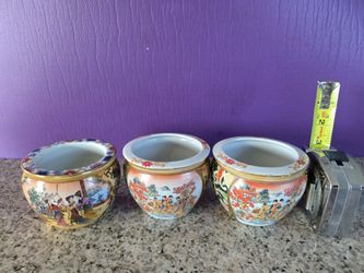Asian Hand-Painted Ceramic Porcelain Planter Pot