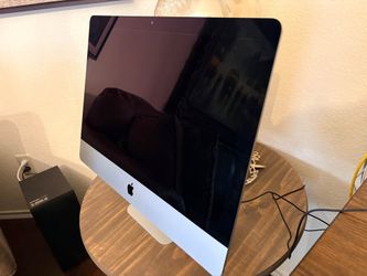 Apple iMac 21.5" (Late 2013) – Excellent Condition – Ready to Use