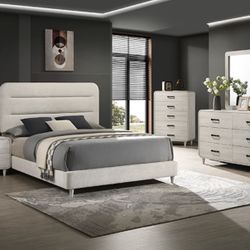 B4900 Only Bedroom Set Queen 5pc ❤️