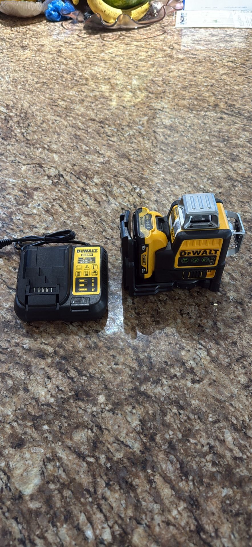 Leiser DeWalt