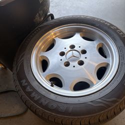 Mercedes Benz Wheel Set 