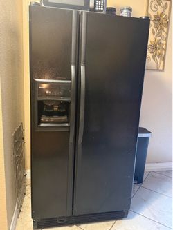 Refrigerator Kenmore