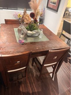Dinning table 4 chairs