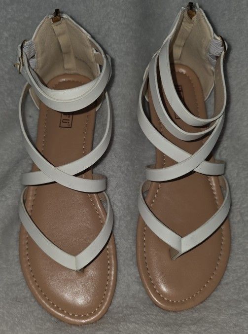 Womens Idifu Sandle Size 8.5 White Zip Back Buckle Side