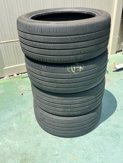 Free - 4 tesla model y tires. 1 is good enough for emergency use.