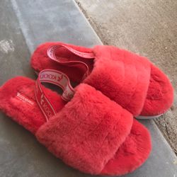 Koolaburra by UGG Fuzz'n Sz 10 EU 41 Women's Faux Fur Indoor Outdoor Slipper