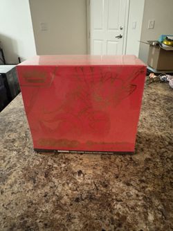 Scarlet & Violet Pokemon Center ETB (Red)