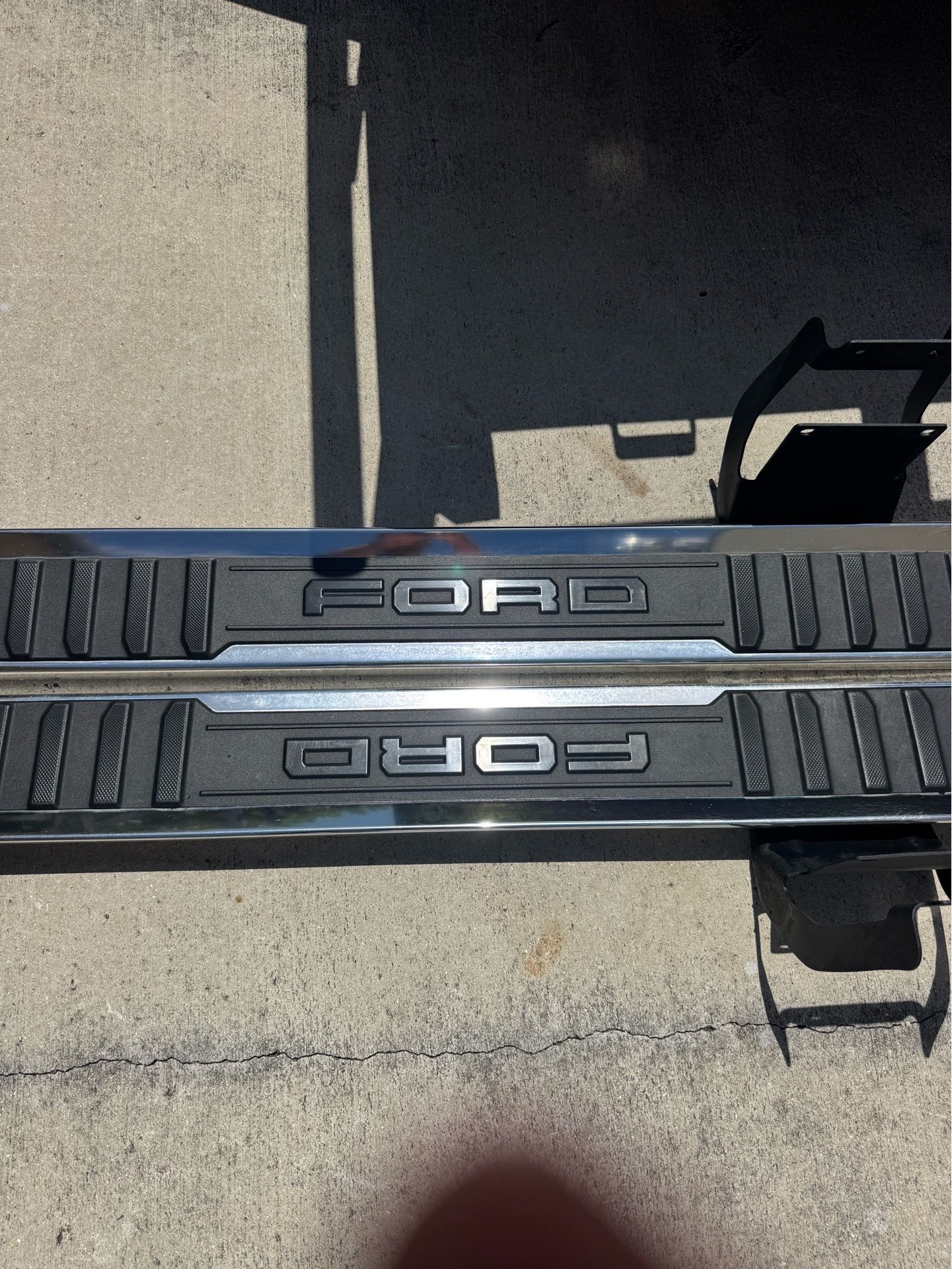 OEM Ford F250 F350 Super Duty Running Boards 2024
