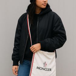 Moncler White Drawstring Shoulder Dust Bag Tricolor Strap Logo Tote Bag Designer