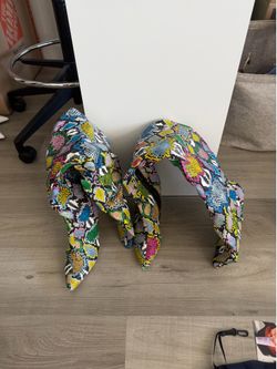 Must go! Knee height snake boot size 7.5