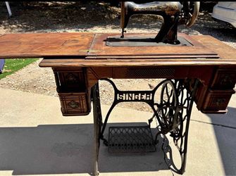 Antique Singer Treadle Sewing Machine