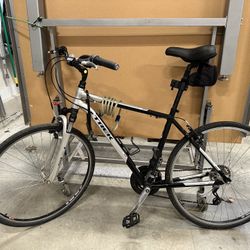 Trek Verve 2 20” Hybrid Bike