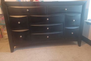 Black 9 Drawer Dresser