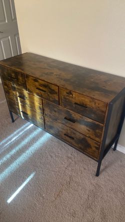 Dresser