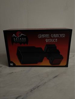 Neca Toys Batman TAS  Grapnel Launcher Relica