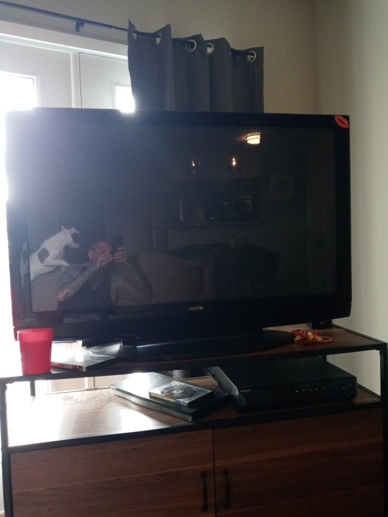 Flat Screen Sanyo 50inch