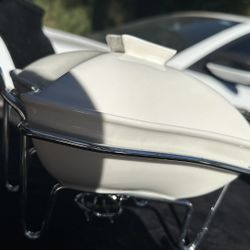 decorative ceramic serving dish or candy dish with a chrome/wire stand