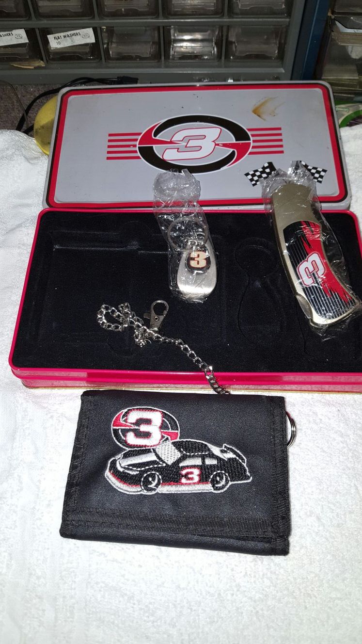 Dale earnhardt sr wallet key chain and knife