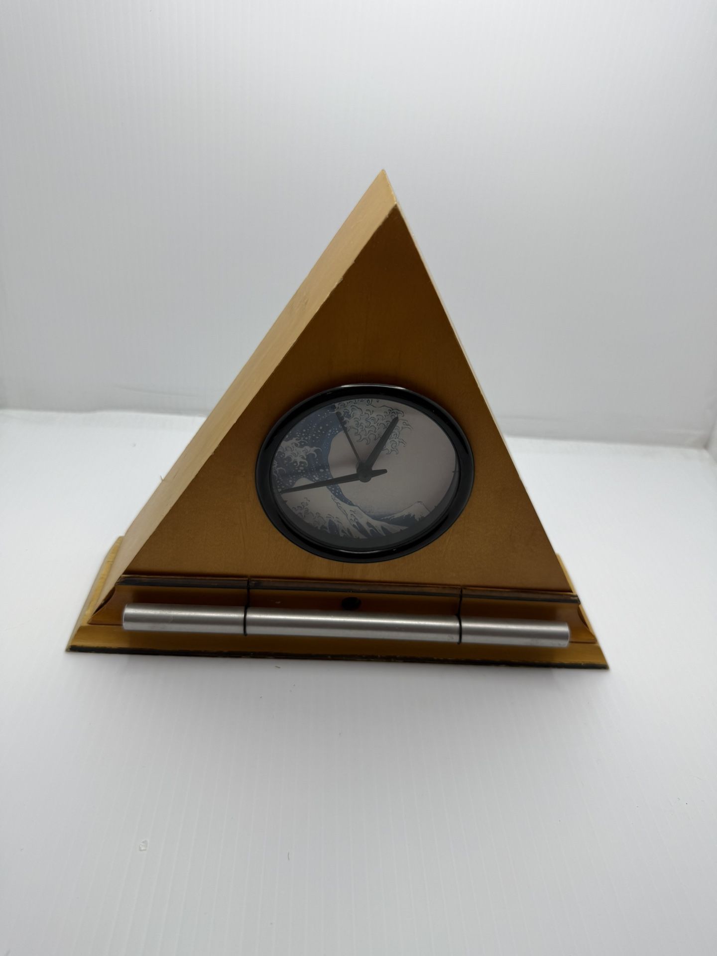 Now & Zen Inc Triangle Clock Progressive Gradual Awakening Alarm Chime - Working