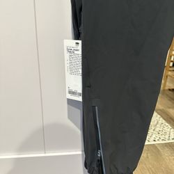 New Lululemon Jogger - NOT FREE