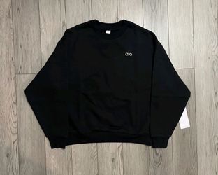 Alo Crewneck 100% Authentic THEY ARE NOT REPLICAS