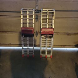 2 Folding Heavy Duty loading Ramps