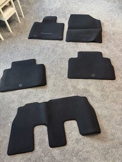 Brand New OEM Kia Telluride Carpet Floor Mats – Full Set