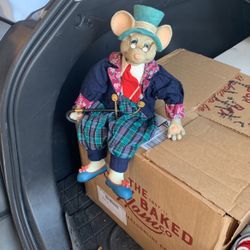 Christmas Around World City Mouse Marcus House of Lloyd Box 15"