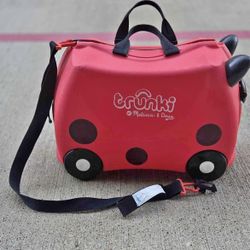 Red Trunki 