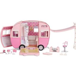 Na Na Na Surprise Kitty-Cat Camper Playset, Pink Toy Car, Opens to 3 feet wide