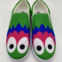 “The PHANS" Women’s Size 6.5 Slip-on Phanatic Canvas Shoes 
