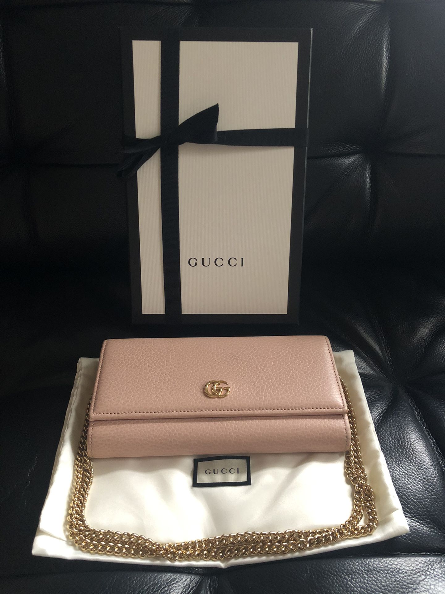 Gucci leather wallet on chain 100% Authentic