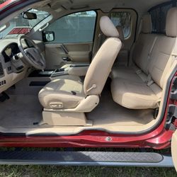 2014 Nissan Titan, SV