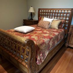 Beautiful Set Deliver Available 