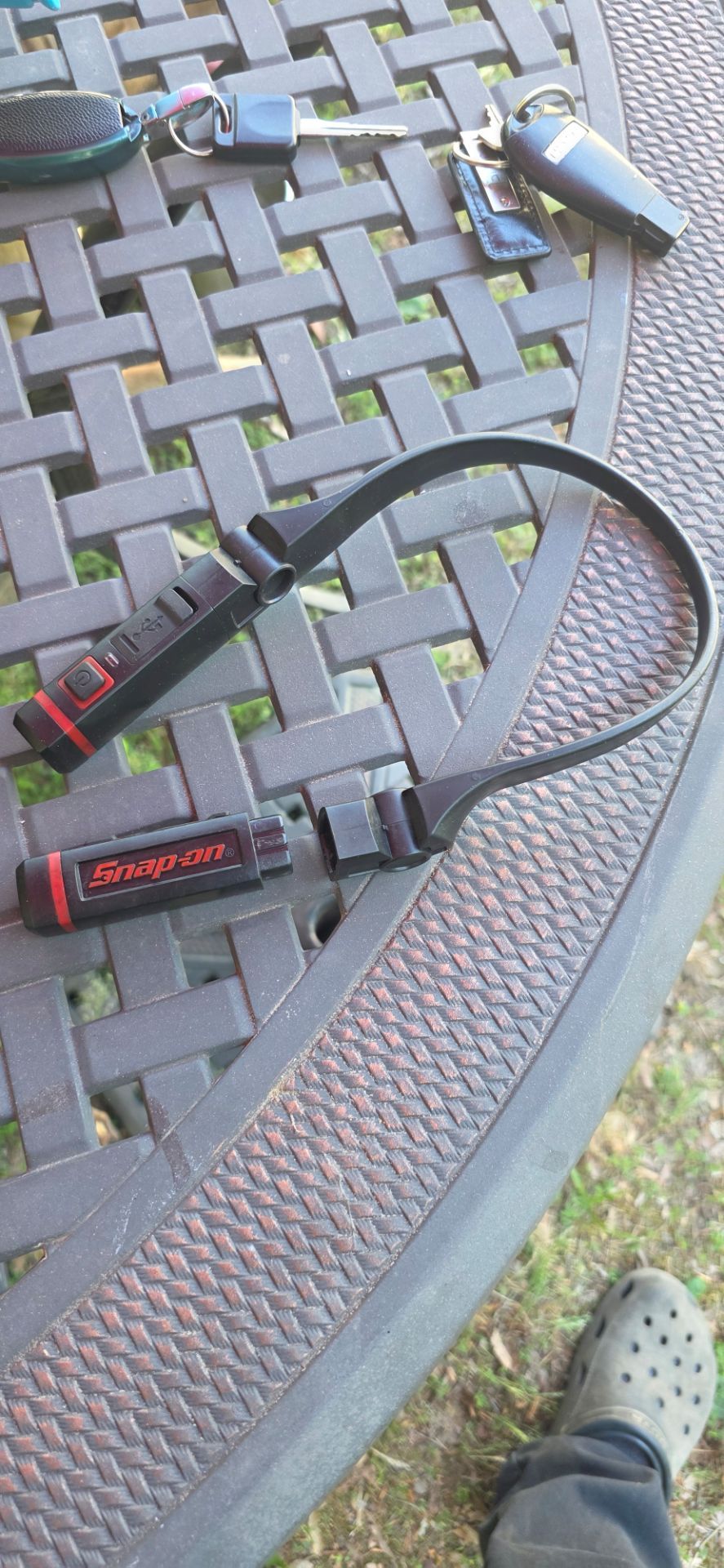 Snap on detachable neck light