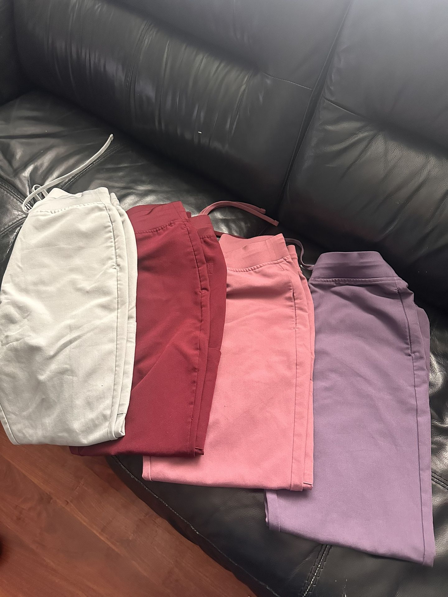 Mandala Scrubs Xs