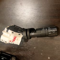 Blinker And Headlight Switch