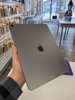 Apple - 13-inch iPad Air M3 chip Built for Apple Intelligence (Wi-Fi) (Pre-owned) / 128GB / Good| $5 Down | Payment Plans Available