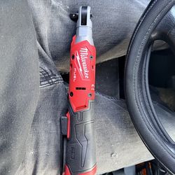 Milwaukee new 3/8th ratchet