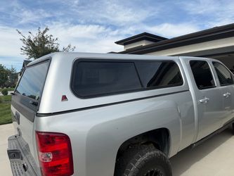 LEER Truck Camper Shell Topper