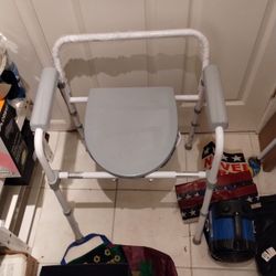 Handicap Potable Indoor Toilet 