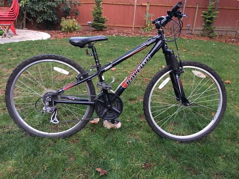 Raleigh Mojave 2.0 21-speed Road/Mountain Bike