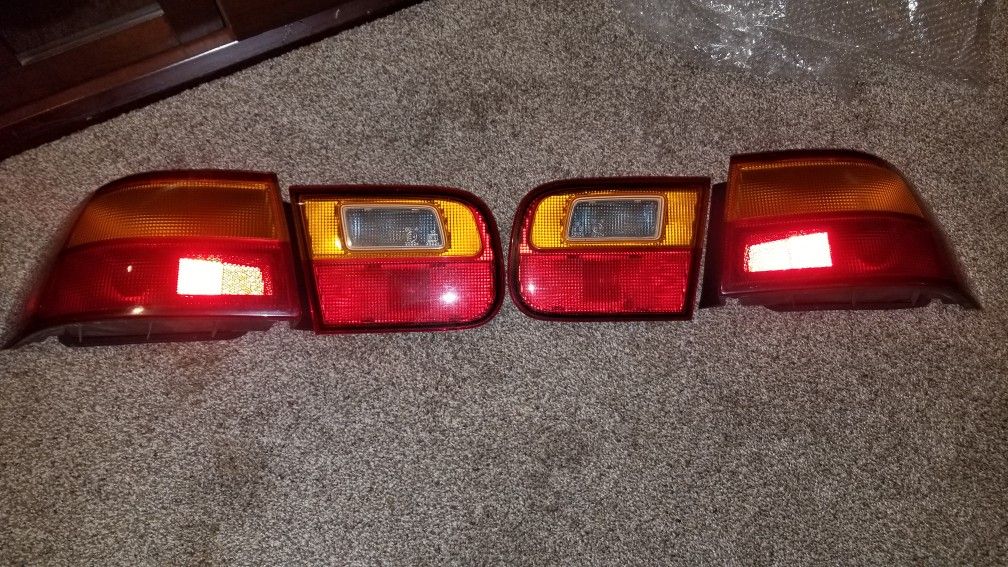 92-94 Honda Civic 4 Door Oem Taillights $50 Or Best Offer Need It Gone ASAP