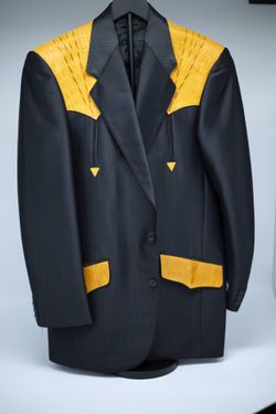 Trajes Vaqueros con piel/ Western Suits with Leather