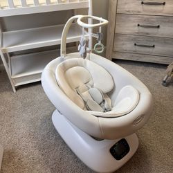 Graco Smartsense baby swing 