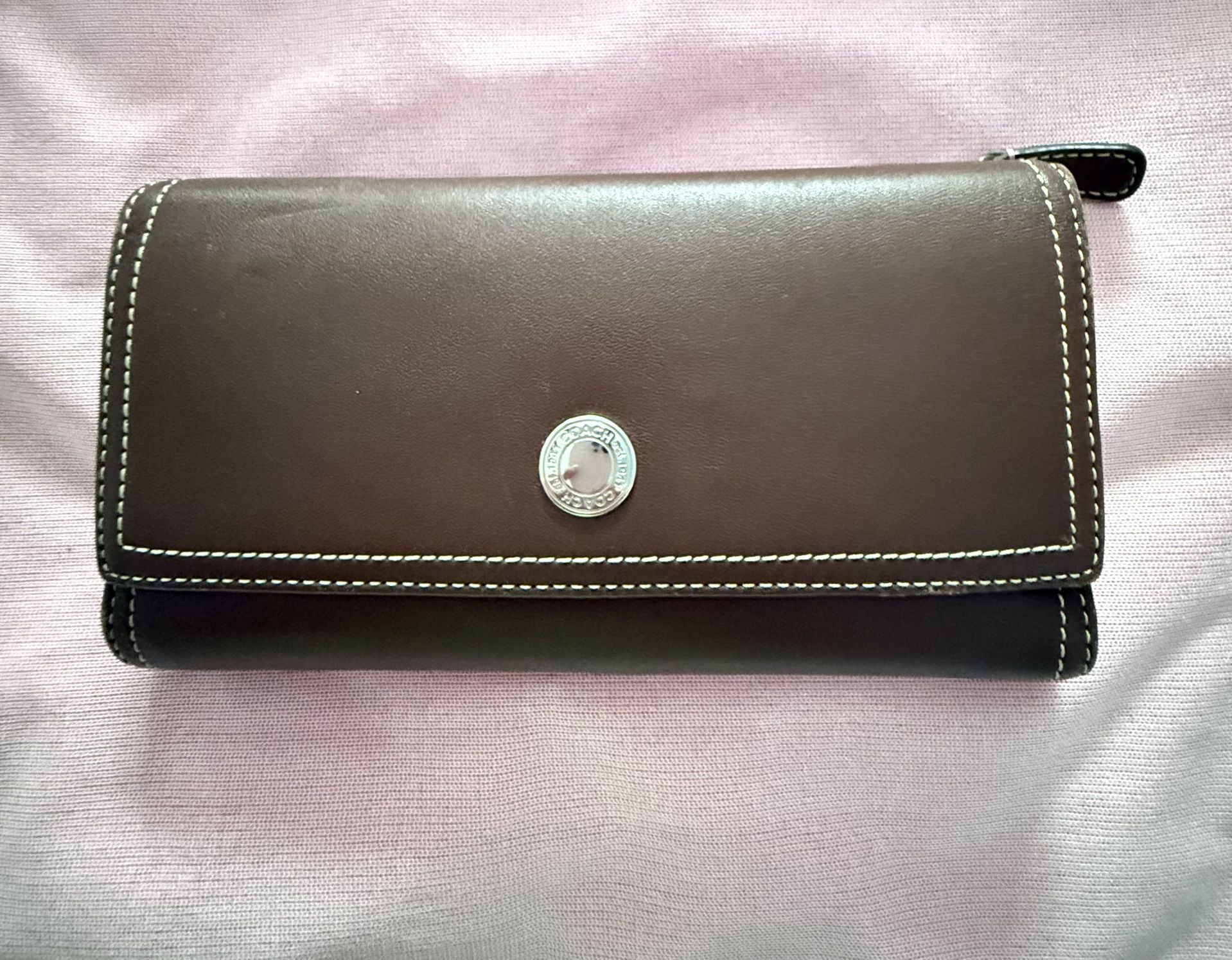 COACH LEATHER CHECKBOOK WALLET