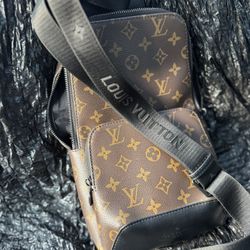 LV MONOLOGUE MAN BAG
