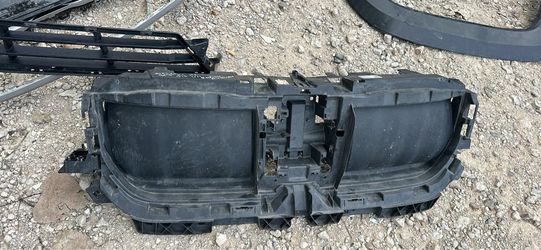 2023 2024 2025 BMW X1  X2 U10 U11  Radiator Air Shutter OEM 5A112F8-16 23 24 25