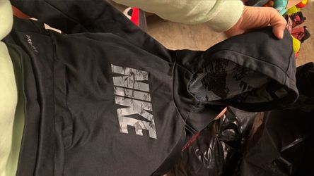 Nike small 4